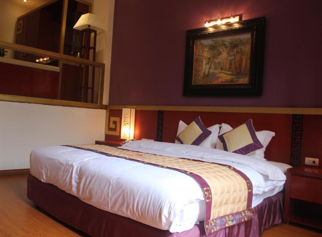 Aranya Hotel Хайфонг Стая снимка